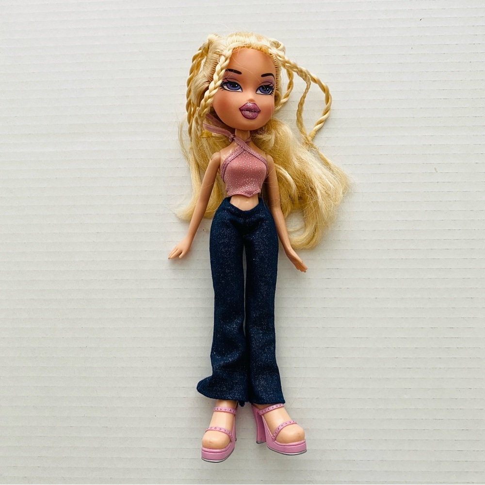 Bratz Flaunt It Cloe doll